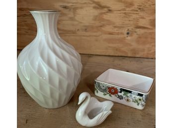 Lenox Vase & Swan With Small Royal Norfork, Staffordshire Box