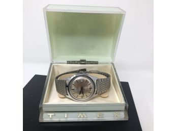 A Vintage Timex Stainless Steel Bracelet Watch 'new' In Original Box