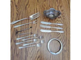 Mixed Lot Of Vintage Sterling Silver Items- Total Weight Of Sterling Silver Is 10.637 Troy Oz