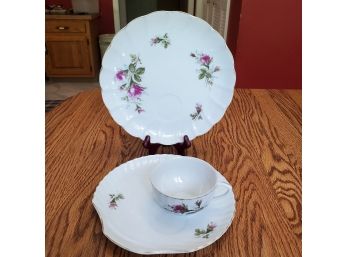 3 Piece English Snack Plates & Cup Set With Gold Gilt