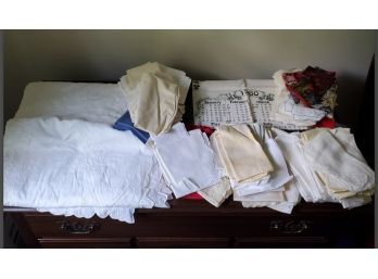 Large Vintage Dining Linens Lot