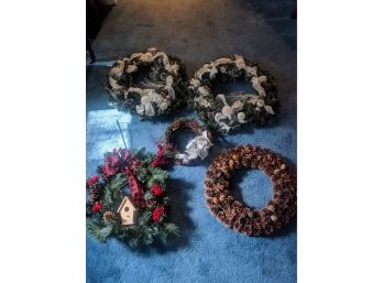 5 Holiday Wreaths In Various Styles