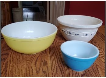 Three Mixing / Serving Bowls: 1 Longaberger Pottery & 2 Vintage Colored Pyrex