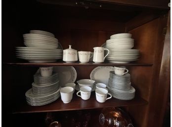 A LARGE LOT OF NORITAKE CHINA