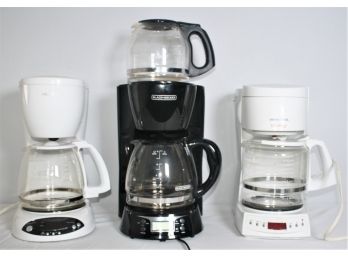 Pair Of Black & Decker And One Mr. Coffee Coffee Makers