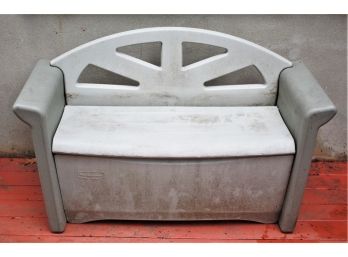 Rubbermaid Plastic Outdoor Sitting Bench