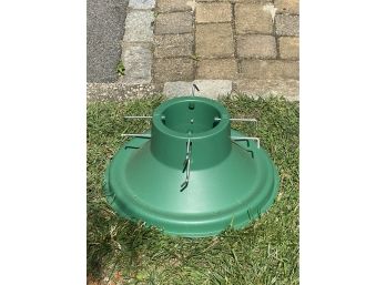 Green Christmas Tree Stand