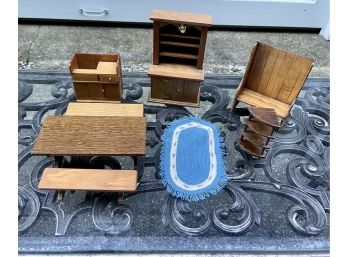 Vintage Dollhouse Furniture - 8 Pieces