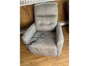 Jimmy Gray PowerLift Recliner W/Controls