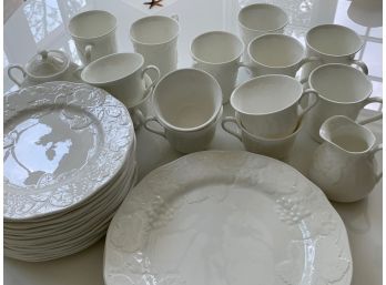 Wedgewood White Bone China Set 35 Pieces