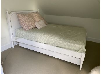 Full Size Bed Frame With Twin Trundle Bed 58' X 78' X 45'