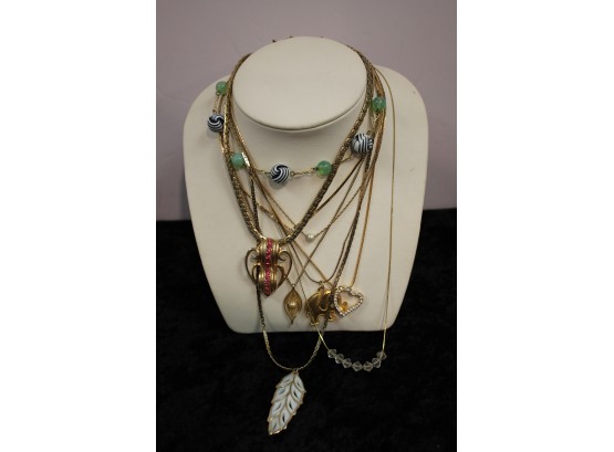 Mixed Lot Of Ladies Gold Tone Costume Jewelry Necklaces