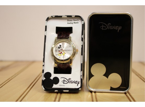 New DISNEY Micky Mouse Quartz Analog Watch