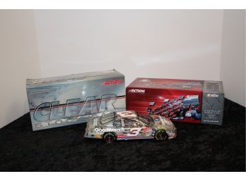 2003 Action CLEAR STOCK CAR 1:24 Dale Earnhardt Sr Collectible Car