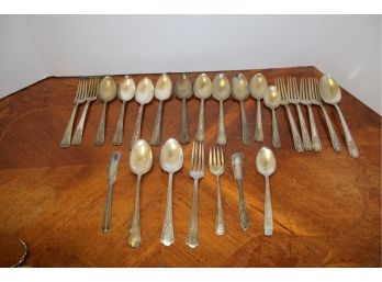 Vintage Mixed Lot Of 24 Piece Silver Plate Flatware
