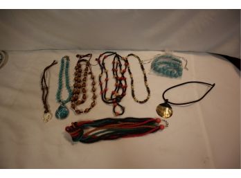 Costume Jewelry Necklace Lot