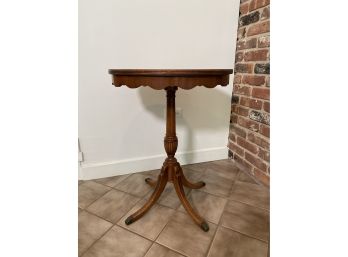 Vintage Imperial Furniture Company Mahogany  Round Tilt Table