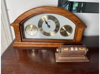 Seiko Wood Desk Clock With Temperature & Humidity Gauge