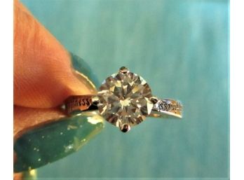 Jewelry - Stunning Happiness Ring!