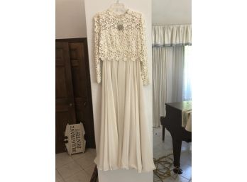 Vintage Off White Lace Evening Gown