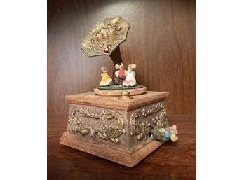 Music Box With 3 Mice Figurines On Phonograph