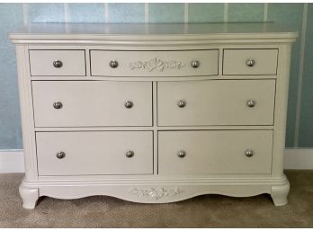 Bassett 7 Drawer White Dresser