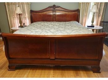 Universal Eltham Place Eastern King Sleigh Bed