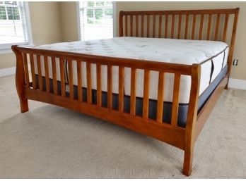 Shaker Style King Bed With Sterns & Foster Mattress