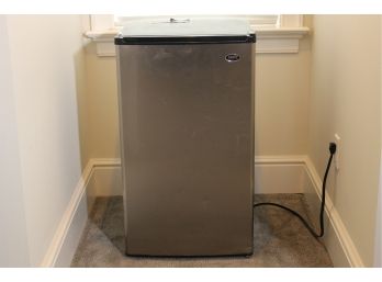 Sanyo Stainless Steel Mini Refrigerator & Freezer Compartment