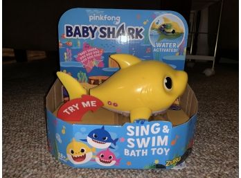 Baby Shark Bath Toy (#3)