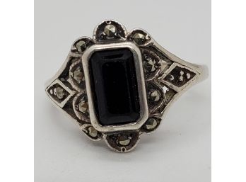 Vintage Size 6 Sterling Silver Onyx & Marcasite Ring