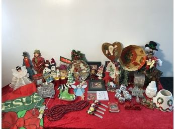 Mixed Chritmas Decor Lot #2