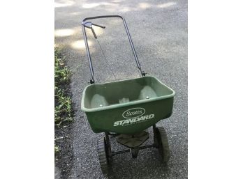 Scott Standard Broadcast Spreader