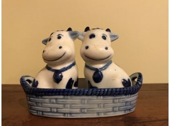 Two Cows And One Bird Salt & Pepper Shakers