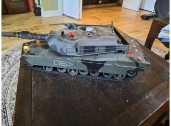 Interactive Toys Concepts Battery Operated Tank - Lights And Sound Work With 4 AA Batteries