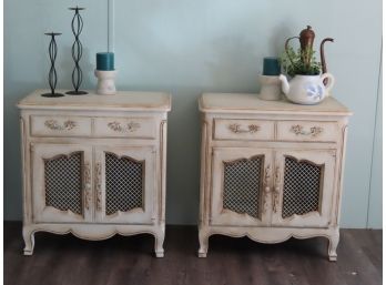 Vintage John Widdicomb French Provincial Pair Of Nightstands End Table Cabinets