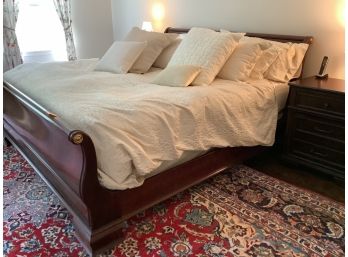 A44, King Size Sleigh Bed