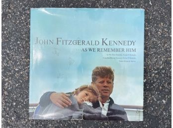 'John Fitzgerald Kennedy' As We Remember Him - Vintage Commemorative Book - CHAPPAQUA - SUNSET DR.