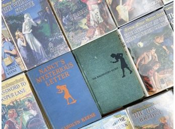 Vintage Nancy Drew Books - CHAPPAQUA - SUNSET DR.