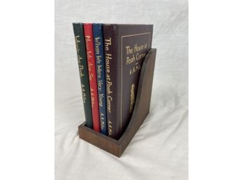 Winnie The Pooh Book Set With Holder