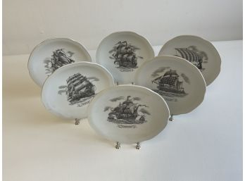 Set Of 6 Plates With Black And White Ships Motif By Home Lines