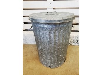 Vintage Twenty Gallon Galvanized Metal Riveted Trash Can With Lid, Oscar The Grouch Style - Made In USA