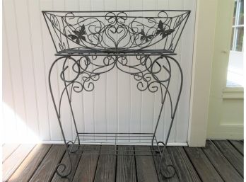 Prety Wrought Metal Flower Stand