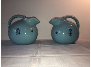 Pair Of Pitchers USA