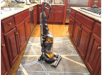 Dyson DC 25 Vacuum