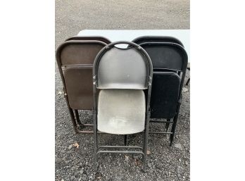 5 Metal Folding Chairs Standard Size 1 Chair Has Vinyl Seatvinyl Seat & Back