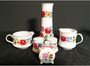 Kalosca Hungary Hand Painted Vase, Creamers Salt & Pepper Shakers And Small Bottle Markings #0098 And 0330