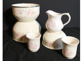 Lot Of Enamel Mixing Bowls - Pfaltzgraff Pitcher And Small Glasses - Aquetta Pattern