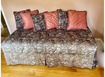 Single Bed Fitted Coverlet With Six Matching/Accent Pillows