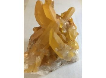 3/4 LB , Beautiful  Yellow Quarts Crystal Cluster